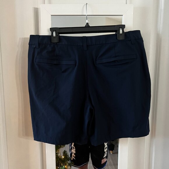 179 Lululemon Commision Shorts Size 36 Color Navy Blue - Picture 3 of 4